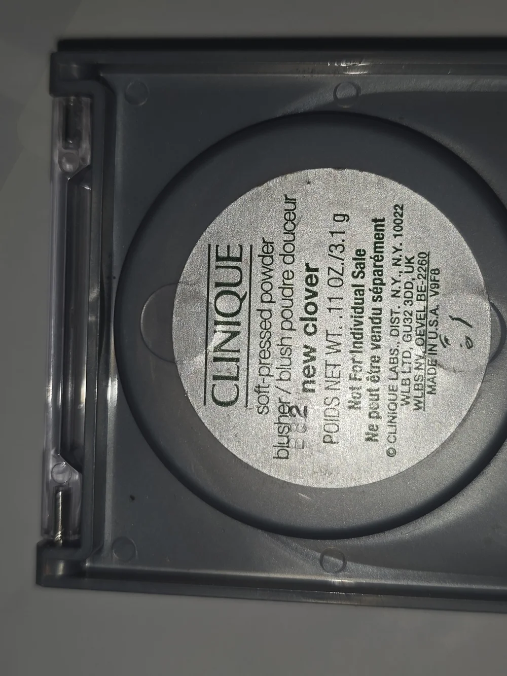 Clinique Blush Compact in Peachy Pink – Hydrating Makeup Essentials